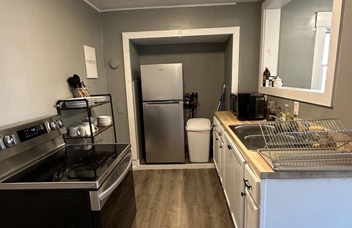 South Hyde Park Apartment | Cozy Apartment near the Plaza!