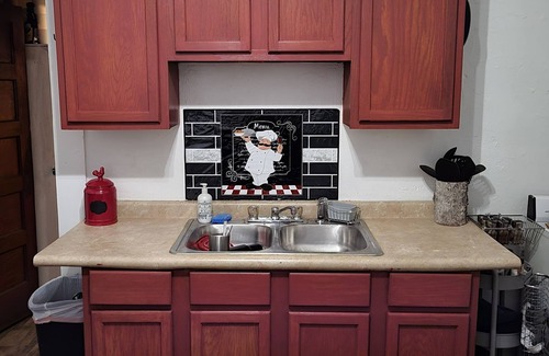 Texarkana Apartment | Cozy apartment nnext to Wadley Hospital and the bus station.
