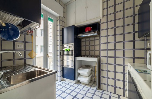 Quartiere III Pinciano Apartment | Cozy apartment of 90 sqm, can accommodate up to 5 people, located on the second floor of a building with a lift (NOT suitable for disabled people - 6 steps to access). The accommodation is located near one of the venues of the Sapienza University of Rome
