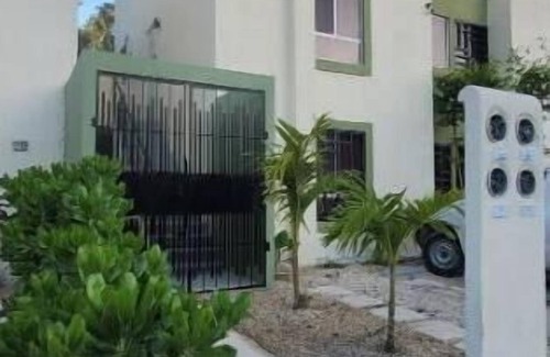 Tulum House | Cozy apartment on the outskirts of Tulum, surrounded by jungle nature.