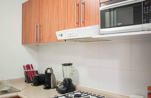 Leon Apartment | Cozy Apartment Poliforum AC