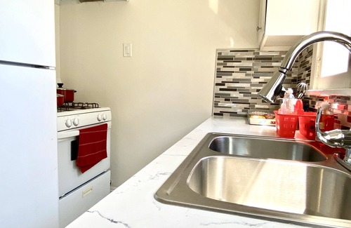 Franklin Apartment | Cozy Apartment unit is Available to Rent