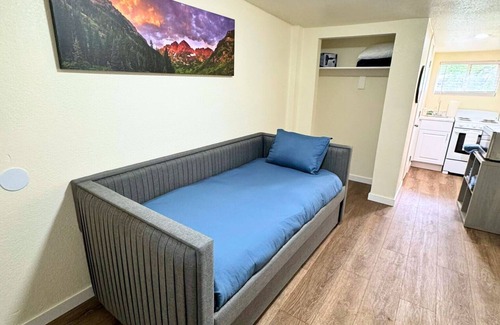 West Colorado Springs Apartment | Cozy apartment/studio with AC in Colorado Springs