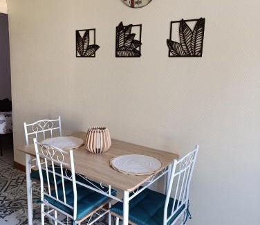 Riberac House | Cozy apartment, WiFi, garage, quiet city center