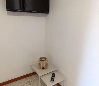 Riberac House | Cozy apartment, WiFi, garage, quiet city center
