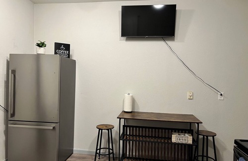 Grant County House | Cozy apartment with a full kitchen