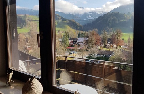 Weißach Apartment | Cozy apartment with a dream view of the Hochgrat