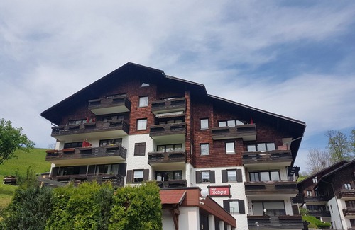 Weißach Apartment | Cozy apartment with a dream view of the Hochgrat