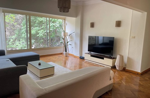 Maadi Apartment | Cozy Apartment with green views of Maadi