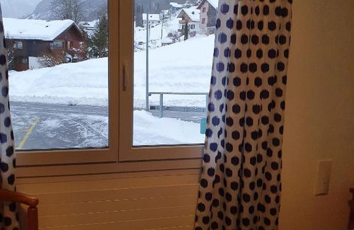 Emmetten Apartment | Cozy apartment with lake view for 6 guests