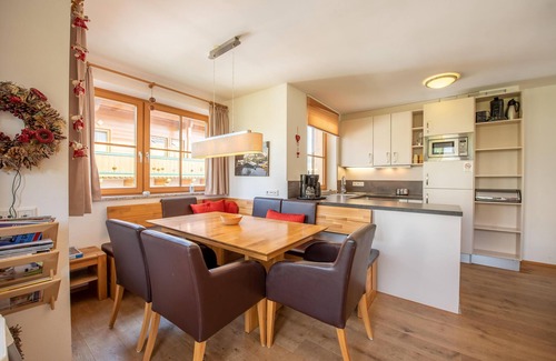Hochkrimml Apartment | Cozy apartment with mountain view and close to the slopes in the Zillertal Arena