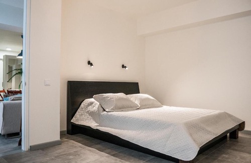 Vake Apartment | Cozy Apartment With The Inner Garden in Central Vake