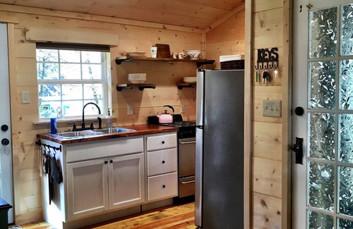 Suches Cabin | Cozy Appalachian Trail Cabin - Woody Gap & Blood Mountain in Suches, GA