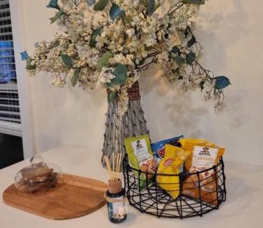 Revere Apartment | Cozy Apt, minutes from Boston!