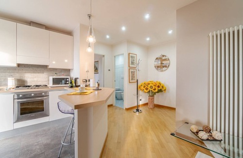 Genoa Apartment | Cozy APT x4 - Seaview & Balcony