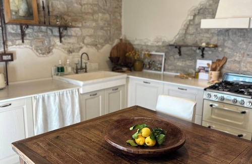Todi Apartment | Cozy, Artistic One-Bedroom Retreat in Todi- Ground Floor Charm at Nido di Gufi