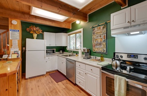 Paradise Estates House | Cozy Ashford Home - 5 Mi to Rainier Nat'l Park!