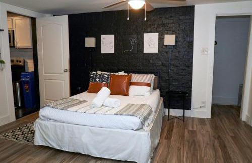 East Point House | Cozy Atl Getaway - 5 Min From Airport & Downtown