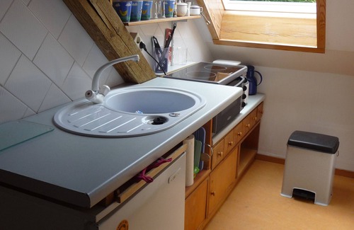 Kleinzschachwitz Apartment | cozy attic apartment in Kleinzschachwitz between Elberadweg u. tram
