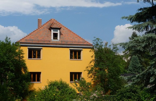 Kleinzschachwitz Apartment | cozy attic apartment in Kleinzschachwitz between Elberadweg u. tram