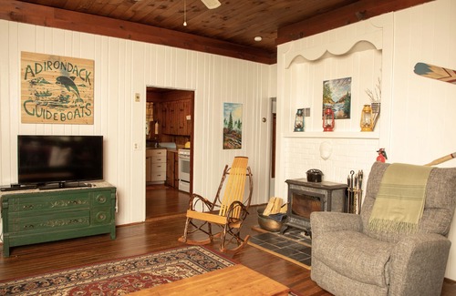 Keeseville Cabin | Cozy autumn retreat, lakeside with hot tub and fire pit, perfect for couples!