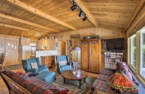 Baileys Harbor House | Cozy Baileys Harbor Cottage on Lake Michigan!