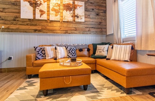 Council House | Cozy barndominium located in a quiet mountain town