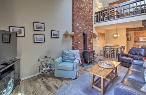 Bartlett Condo | Cozy Bartlett Condo: 1 Mi to Attitash Ski Resort!