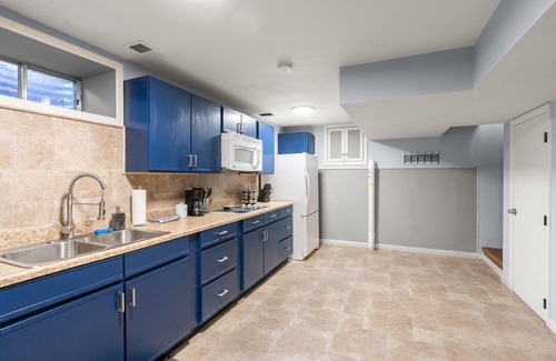 Loveland House | Cozy Basement Apt. w/Full Kitchen+Xbox+W/D & Games