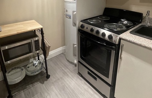 Durham Region Apartment | Cozy Basement