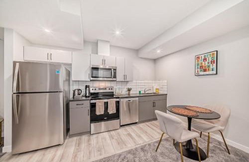 Northwest Calgary Apartment | Cozy Basement Suite