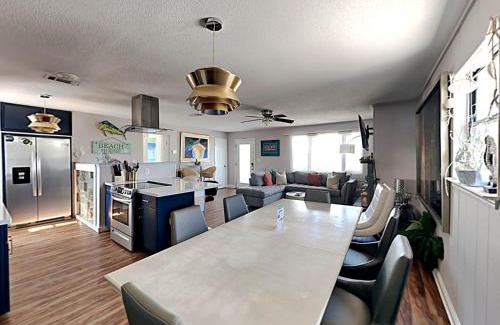 Toilla Segunda House | Cozy Beach Bungalow