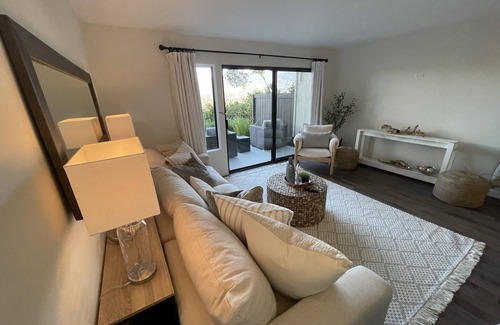 Alta Mesa Condo | Cozy Beach Get-away with Awesome City and Mountain Views