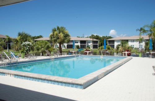 Iona Apartment | Cozy beach getaway