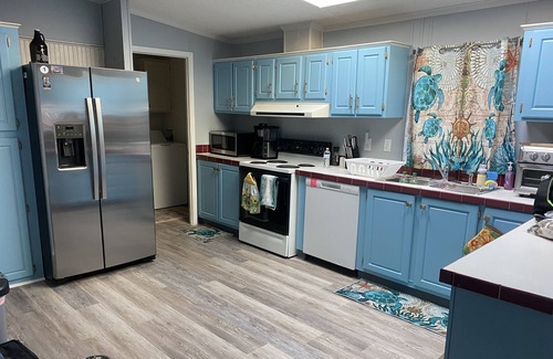 Hampstead House | Cozy Beach Getaway