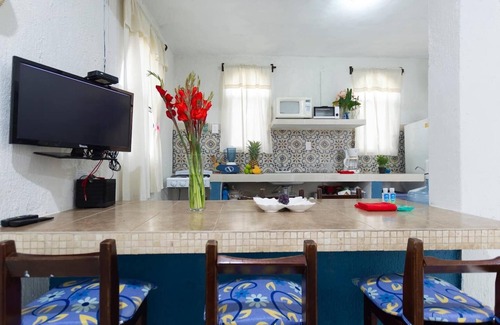 Chicxulub Puerto House | Cozy Beach Home | Budget Friendly | Nice Location!