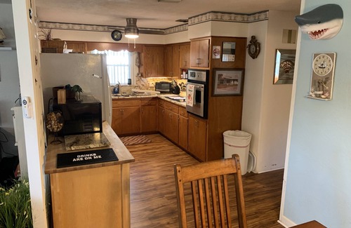 New Smyrna Beach House | Cozy beach house, 2 blocks from the beach, shops, bars and restaurants
