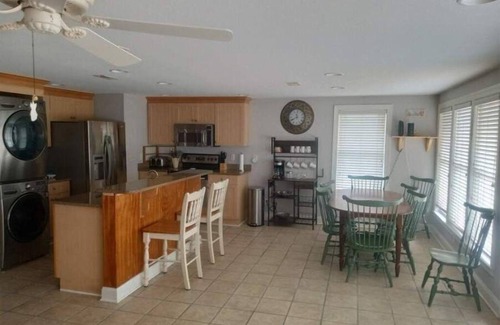 Wimble Shores House | Cozy beach house two blocks from the beach with sunsets over the sound.