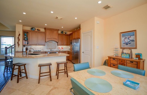 Terramar Beach House | Cozy beach retreat: Fish, play, swim, relax!