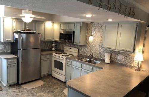 South Nags Head Condo | Cozy Beach Side Condo!