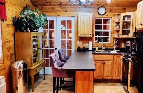 Three Lakes Cottage | Cozy Beautiful Cottage on Maple Lake!