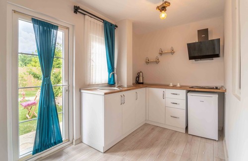 Kepez House | Cozy Bedroom, Livingroom and Fully Equipped Kitchen 10 minutes walking to Beach