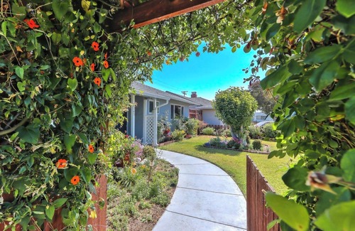 Santa Clara House | Cozy bedroom + shared bathroom in pleasant Santa Clara with AC, WiFi