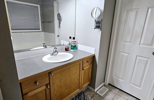 New Brighton Apartment | Cozy bedroom suite