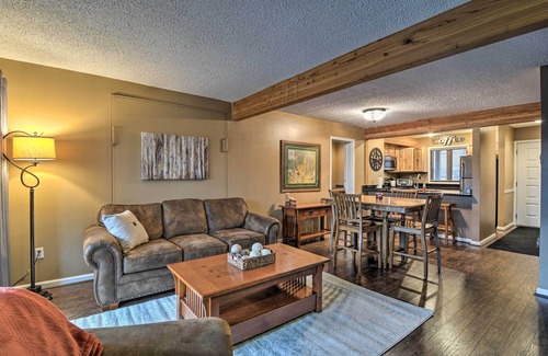 Bellaire Condo | Cozy Bellaire Condo w/Balcony - 3 Mi to Skiing!