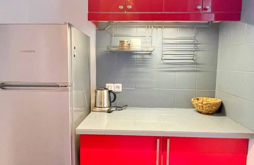 Plaisance Apartment | Cozy Big Apartment With Private Yard In Central Paris