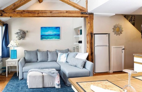 Charlevoix Condo | Cozy Boat House II Lake Charlevoix: Amazing Views and Pool