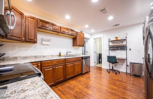 Decatur Apartment | Cozy Bohemian 2 bed 1 Bath in Decatur