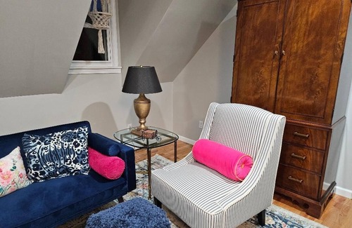 Guilford Apartment | Cozy Boho Apartment with WiFi, AC in Charming Guilford