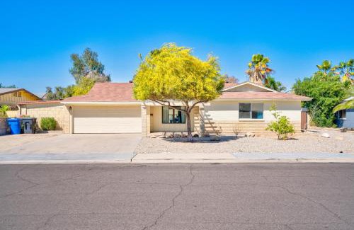 Mesa House | Cozy Boho Mesa Home with Diving Pool!